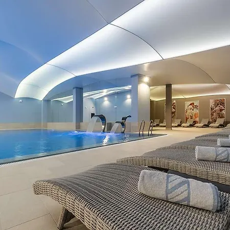 Hotel Magnus 4*